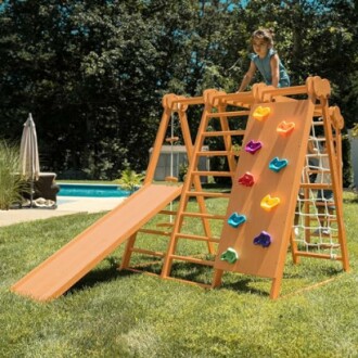 Avenlur 7-in-1 Playset